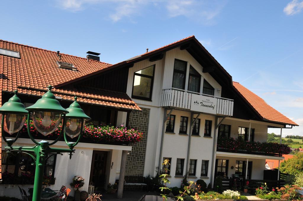 Hotel Tannenhof Bad Wünnenberg Esterno foto