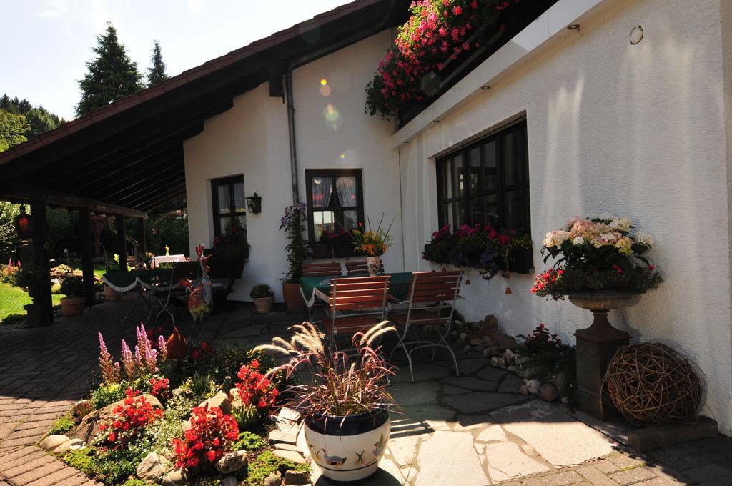 Hotel Tannenhof Bad Wünnenberg Esterno foto