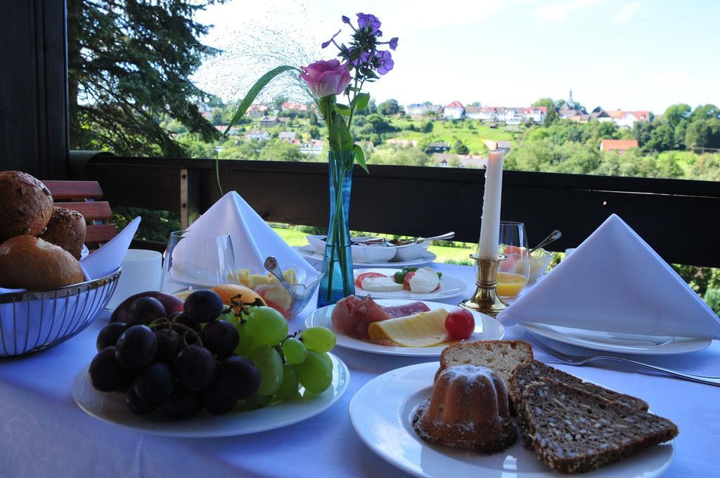 Hotel Tannenhof Bad Wünnenberg Esterno foto